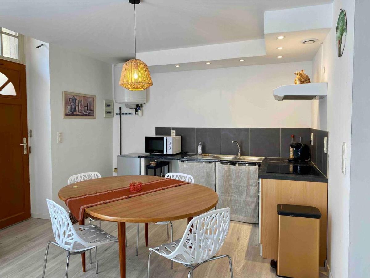 Accueillant Petit T2 Coeur De Centre Ville Lézignan-Corbières Zewnętrze zdjęcie