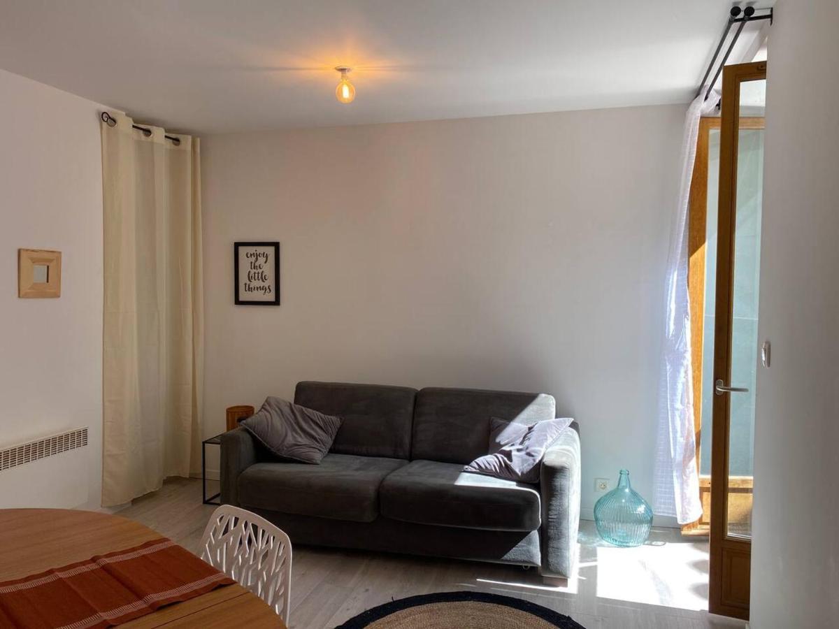 Accueillant Petit T2 Coeur De Centre Ville Lézignan-Corbières Zewnętrze zdjęcie